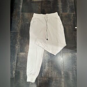 Lululemon white jogger